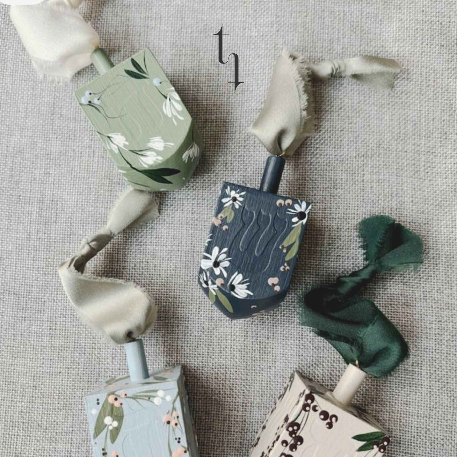 4 Chanukah Tablescapes